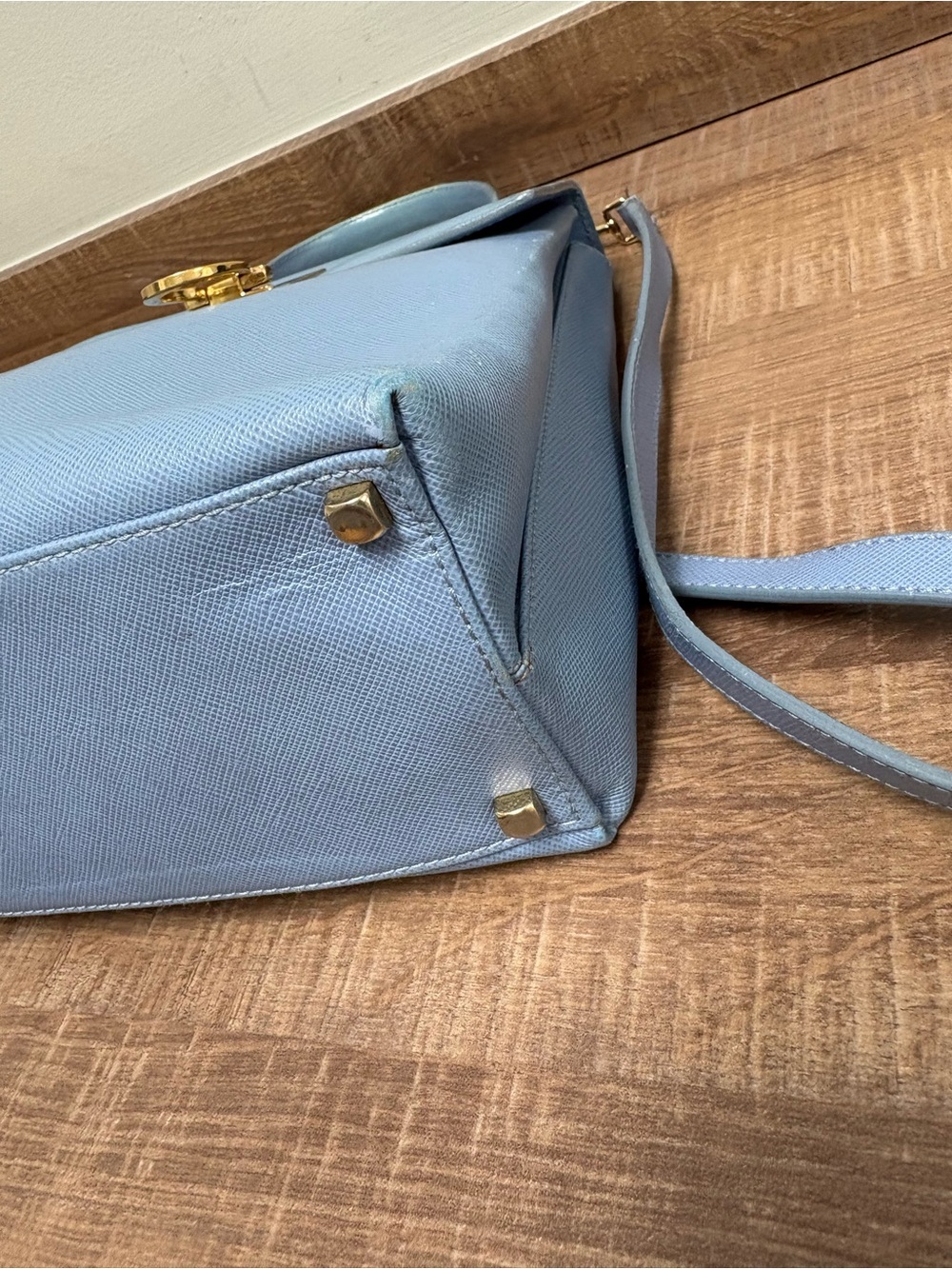 Salvatore Ferragamo Gancini Saffiano leather Top-Handle Shoulder bag with COA - Picture 6 of 10